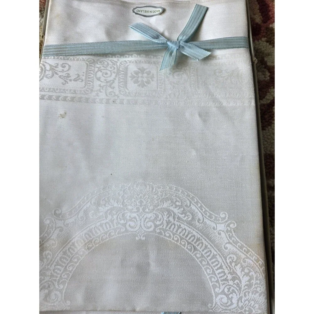 Tablecloth vintage irish